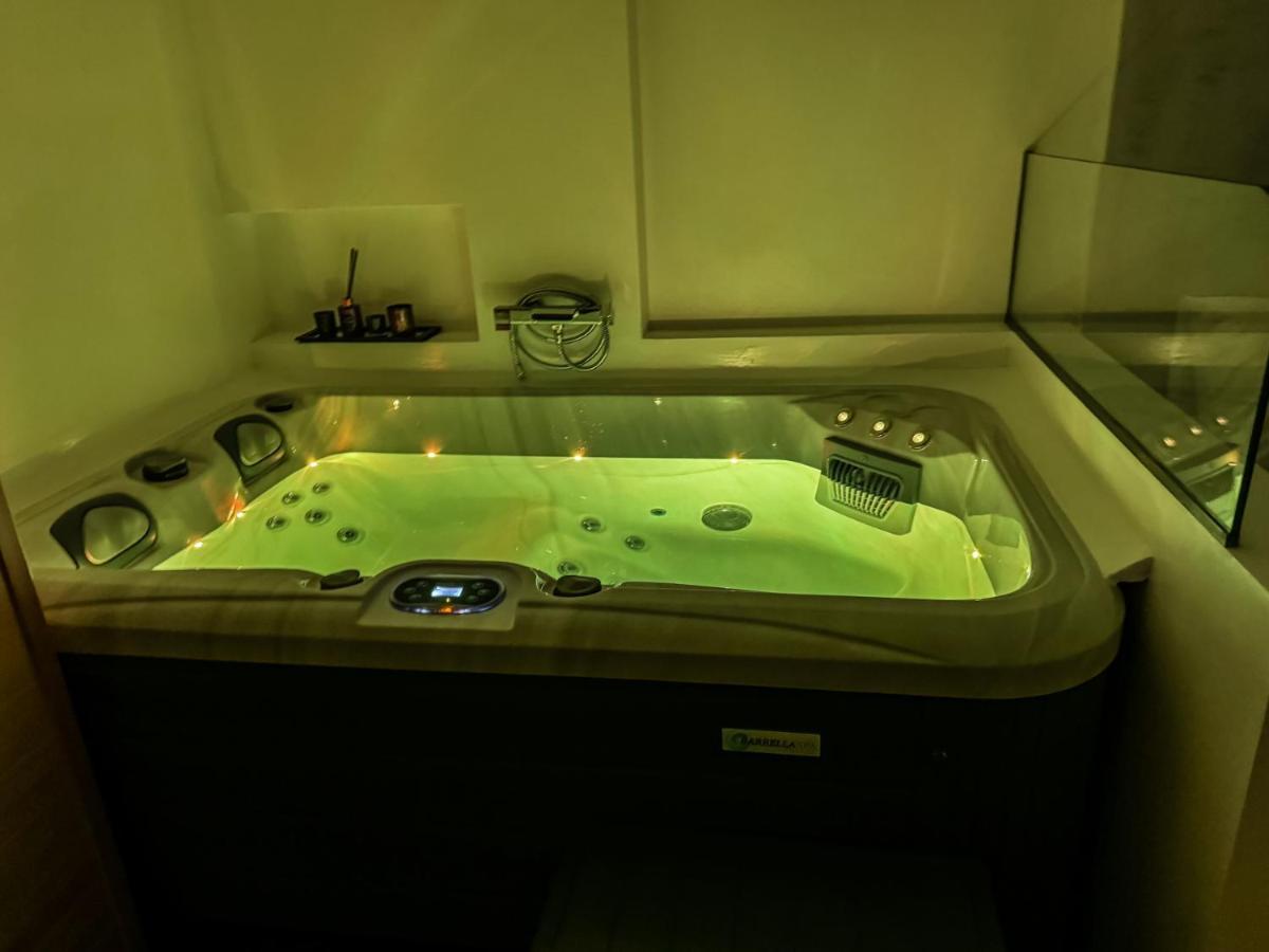 Agia Sofia Luxury Suite & Spa Tesalonika Bagian luar foto